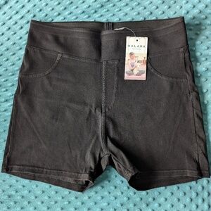 Halara Flex High Waisted Black Side Pocket Stretchy Knit Denim Casual Shorts